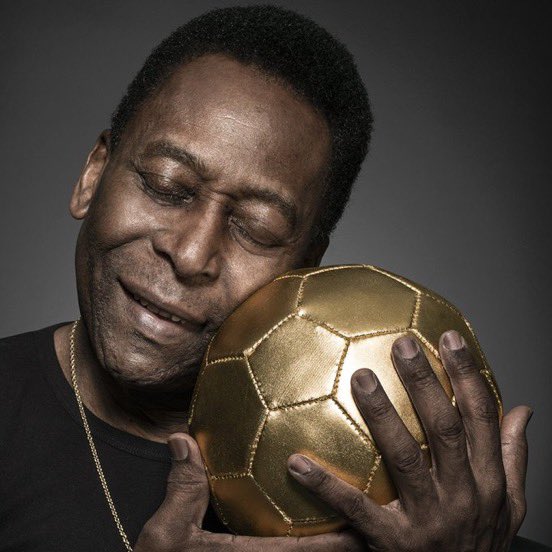 🚨AGORA: Presidente da FIFA revela que vai pedir para que todos os países do mundo tenham ao menos um estádio com o nome do jogador Pelé.