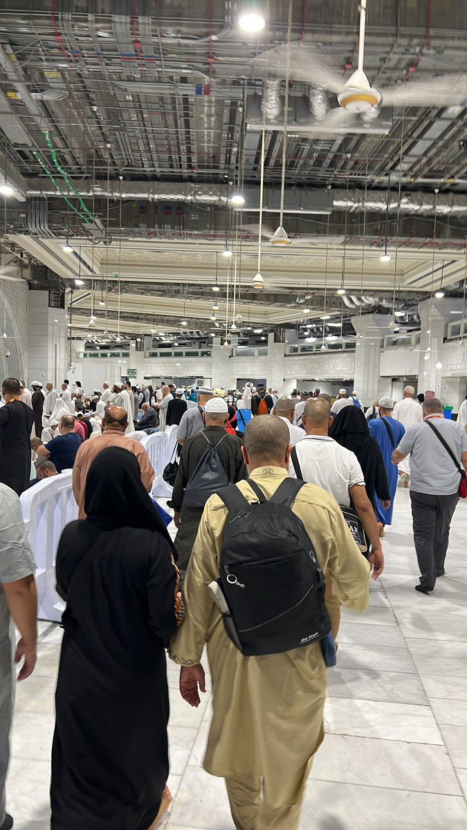 myjoe_'s tweet photo. #tipsumrah Tawaf di setiap tingkat. Berhampiran Kaabah, tingkat 1-2, rooftop &amp; scooter. 

Ini sebagai latihan &amp; rasai sendiri suasana tawaf di tempat2 berbeza. 

Banyakkan tawaf sunat https://t.co/Aq29ATQly5