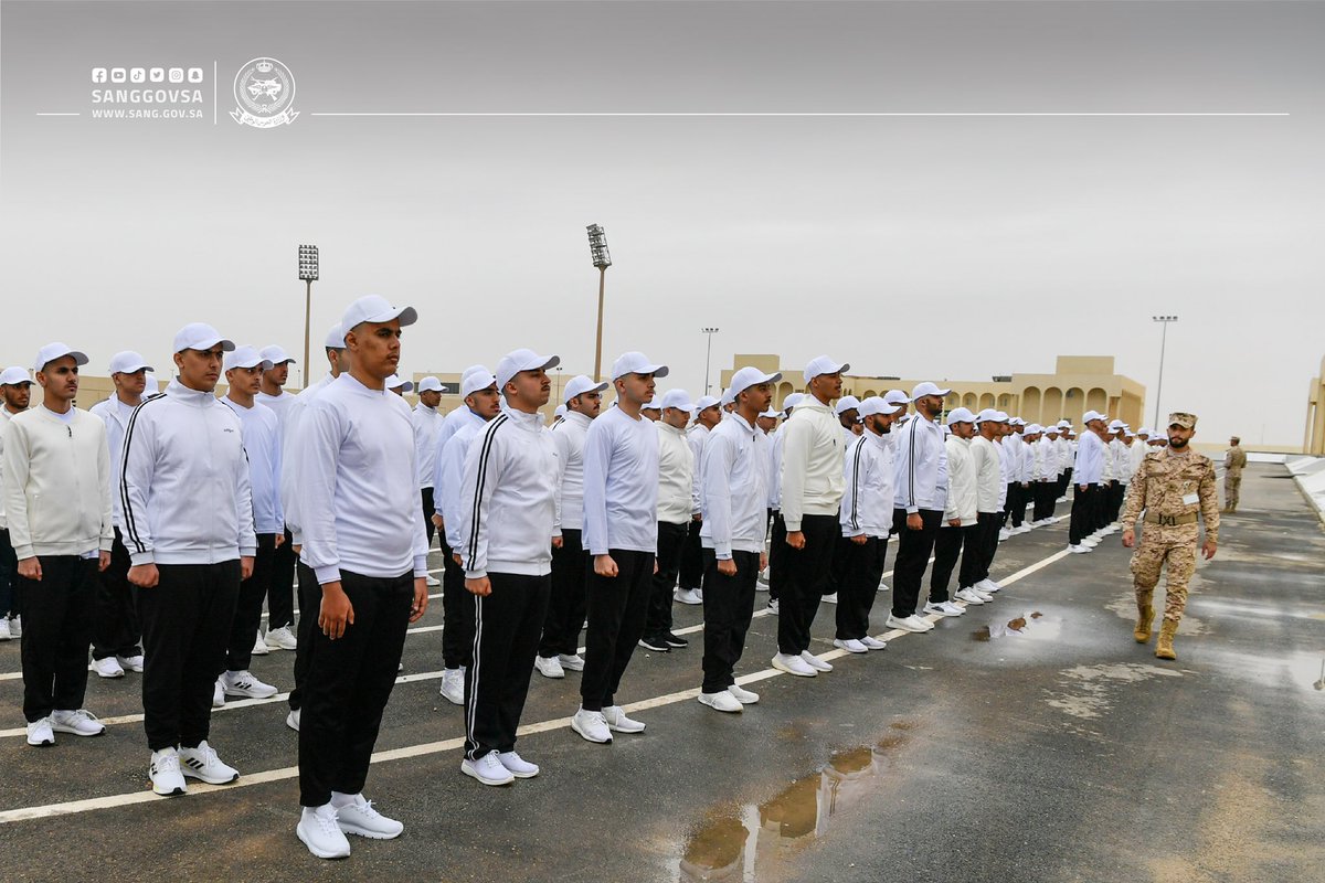 sanggovsa's tweet photo. كلية الملك خالد العسكرية تستقبل الدفعة 41 من طلبة الكلية المستجدين لحملة الشهادة الثانوية لعام 1444هـ.

#وزارة_الحرس_الوطني https://t.co/SwL6iq6OOY