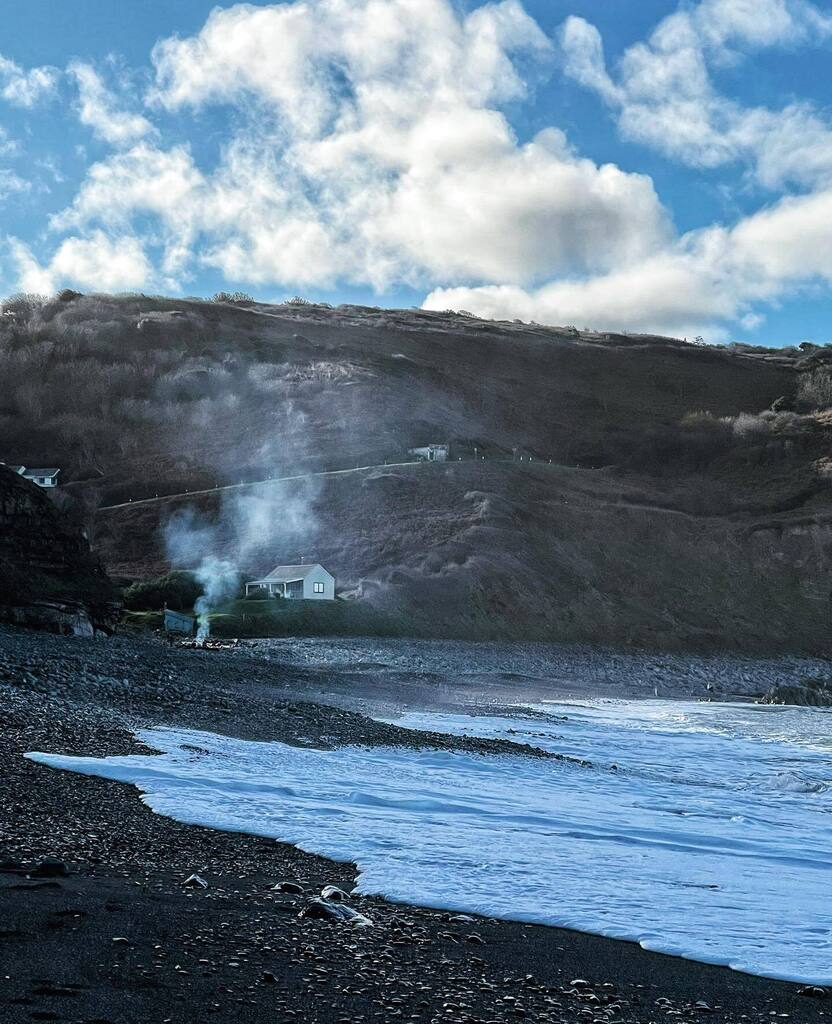 Art Workshops & Stays in Cornwall tweet media