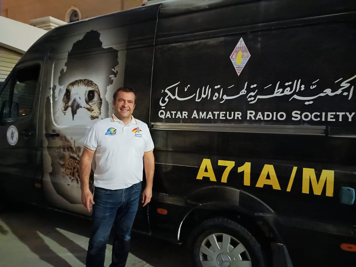 juma_a71em's tweet photo. With my dear friend @EA4NF , Philippe at QARS introducing the LEO satellites in Qatar !
@AMSAT @AmsatSpain #qatar #eshailsat @ure_es https://t.co/Wcez5Xc9HI