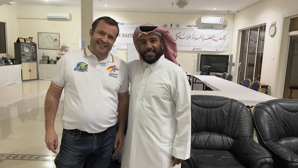 juma_a71em's tweet photo. With my dear friend @EA4NF , Philippe at QARS introducing the LEO satellites in Qatar !
@AMSAT @AmsatSpain #qatar #eshailsat @ure_es https://t.co/Wcez5Xc9HI