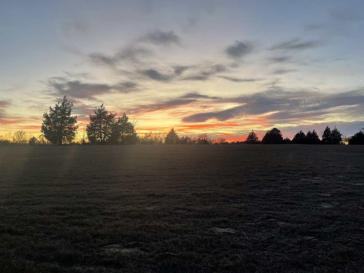 theawesamdude's tweet photo. Happy New Year everyone :) I went away to the woods after traveling to just get away from everything for a bit. Big stuff to talk about soon, miss and love you all. Enjoy the sunset from a happy place https://t.co/e5JGakoF6M