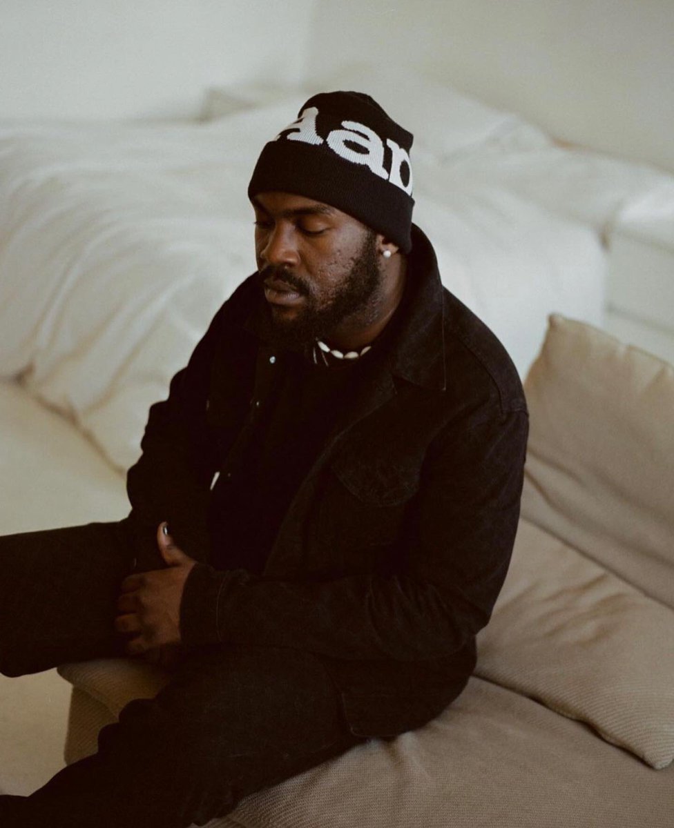 Deeds Magazine tweet media