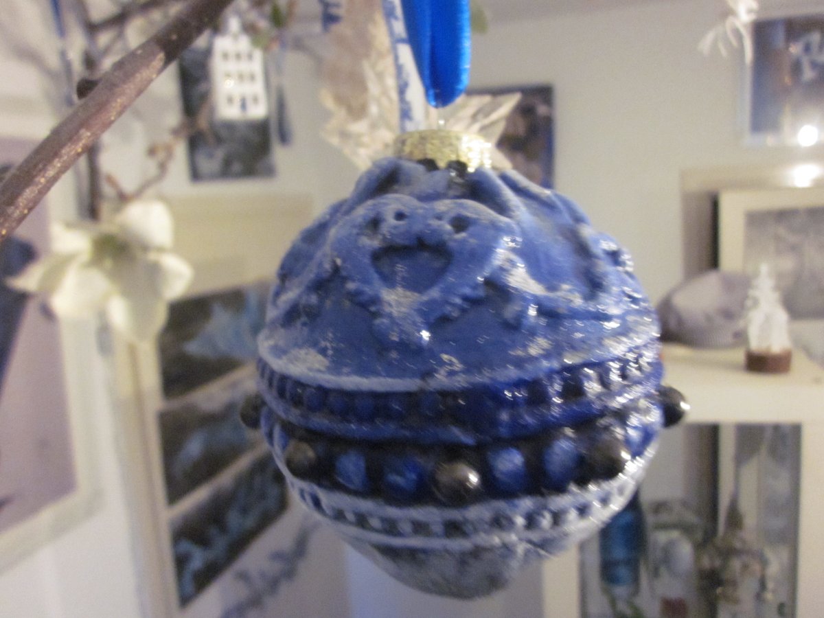 BoomVermeer's tweet photo. air-dried modeling material thread 🧵
Genesis Ornament (aka first one)
4 of 4
#creall #doanddry #crafting https://t.co/AChEgW5JNS