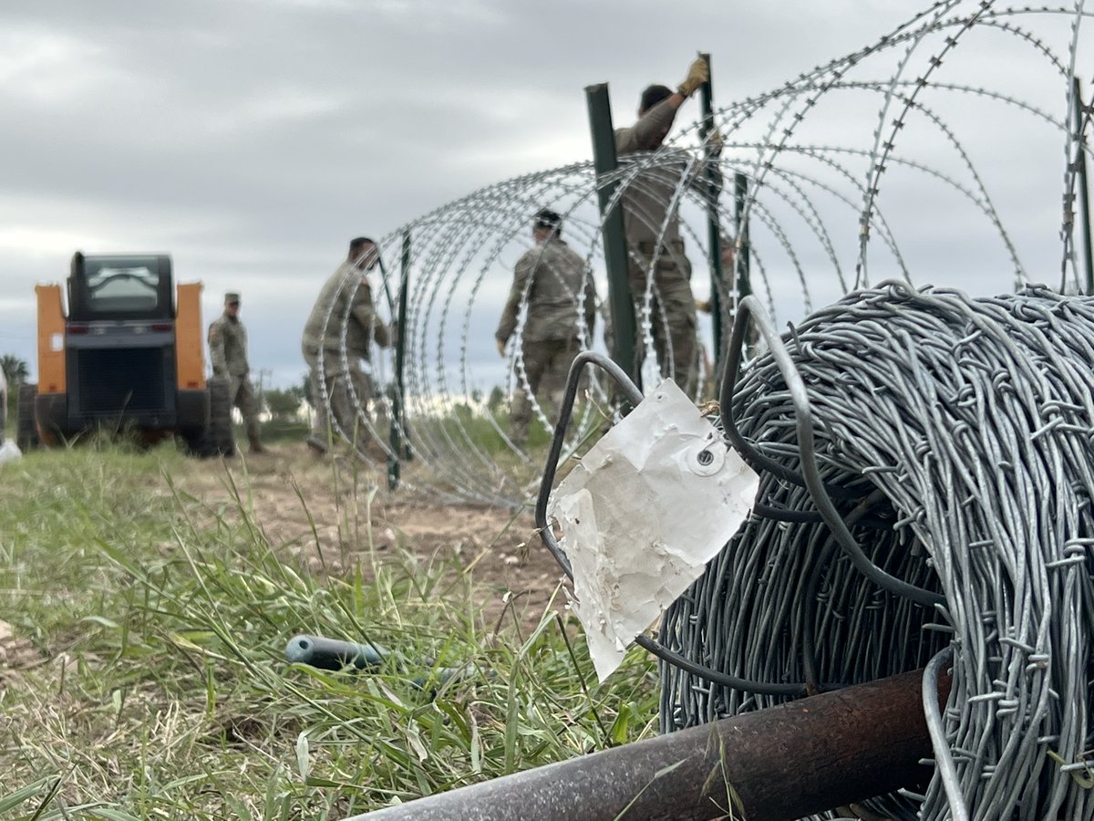 Greg Abbott tweet media