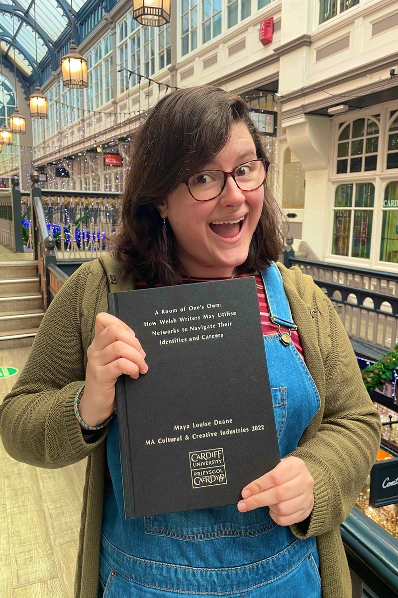 MayaLDeane's tweet photo. Just a quick post to thank everyone who pitched in last year to help me with my research project, i’m so very pleased with the final grade and i really just want to reiterate how thankful I am to every writer that took the time to share their stories with me 🥰 Happy new year! https://t.co/evw7UBfSPq