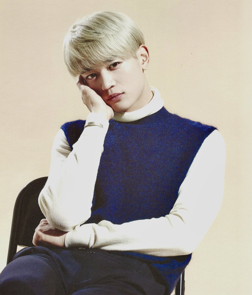 91WSSTT's tweet image. 아니 방청소하다가 17 탁상달력 찾았는데
최민호가 너무 잘생겨서 스캔함｡ ｡