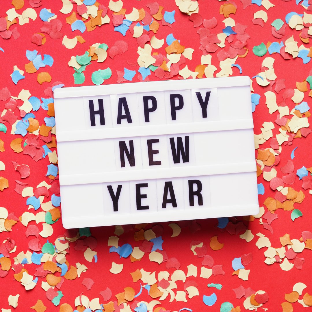 BAZIS_ca's tweet photo. Happy New Year!✨️🎉 The team at BAZIS would like to wish you a happy, healthy and prosperous new year.

#happynewyear
#newyear
#newyearday
#torontocondos
#torontocondo
#torontorealestate
#luxurycondos
#condosforsale
#BAZIS
#BAZISstyle https://t.co/UaUhRVUFqc
