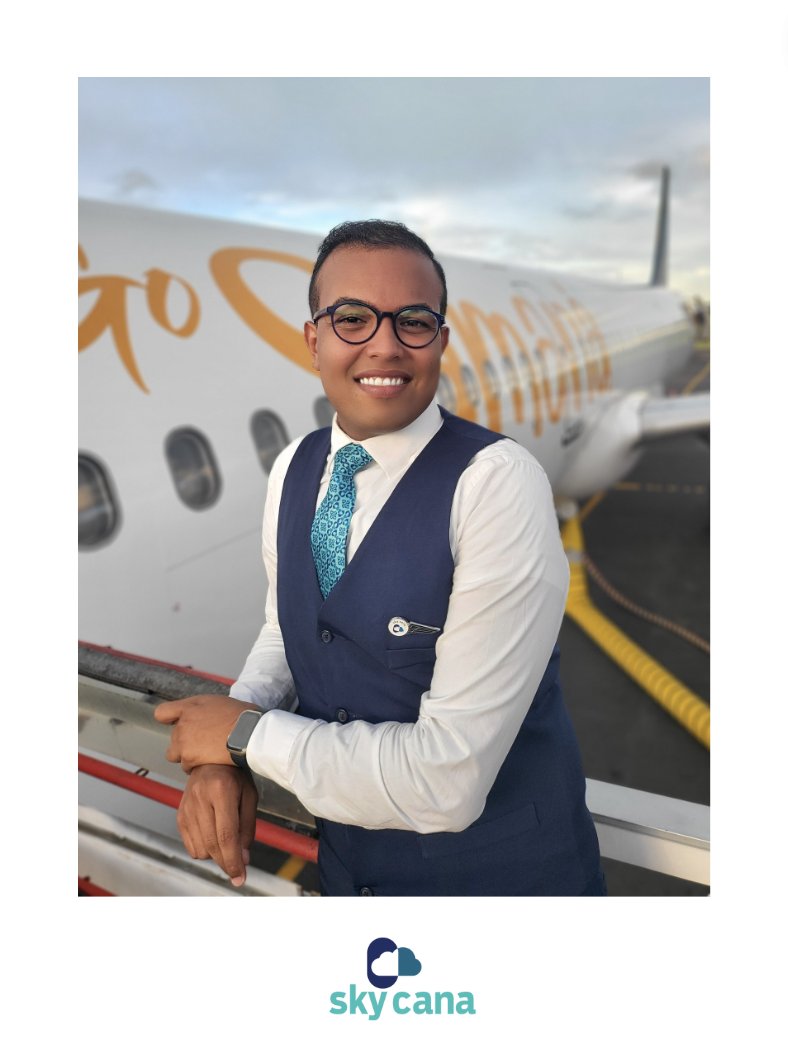 skycana's tweet photo. ¿Quieres unirte a un equipo joven, dinámico y apasionado, volar en aviones de última generación ✈ y trabajar para la única aerolínea con capital 100% dominicano? 😍 Únete a nosotros 👉 rrhh@skycana.com. https://t.co/dTLuy8Y7Ko