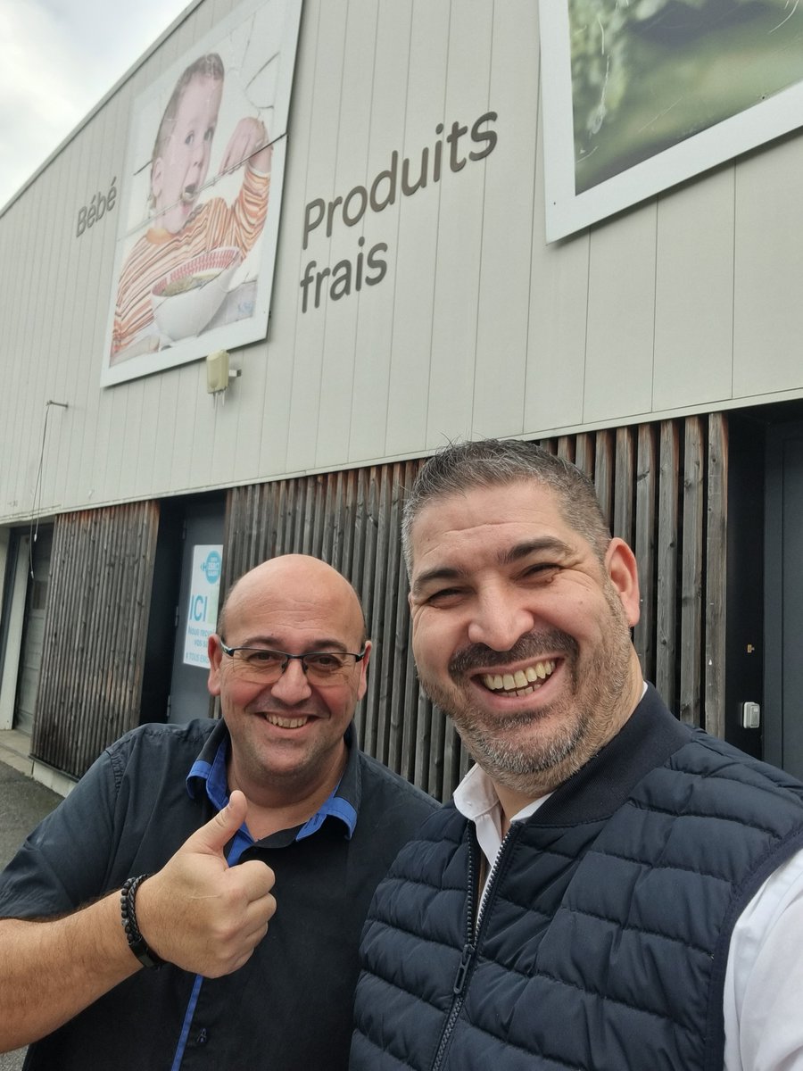 SNEC_Abderrahim's tweet photo. Le @SNEC_CFE_CGC  est présent sur tous les sièges régionaux du Groupe Carrefour.

Présent auprès de l'encadrement du drive solo de Flins.

Merci à Jean-Pierre et ses équipes pour leur accueil. https://t.co/JzTiImZLlt
