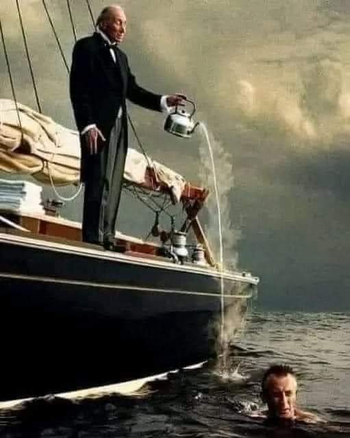 د قانون د کتابونو لیکلو ته څه ضرورت وو، 
بس لیکلي به یې  وو چې زور په چا کې زیات وي، عدالت او ملت به یې غلام وي ...
(اکبر اصف)