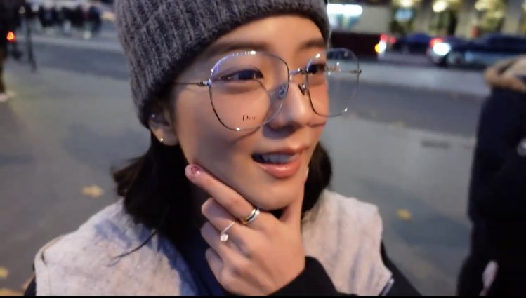 kjssource's tweet image. JISOO YOUTUBE CHANNEL