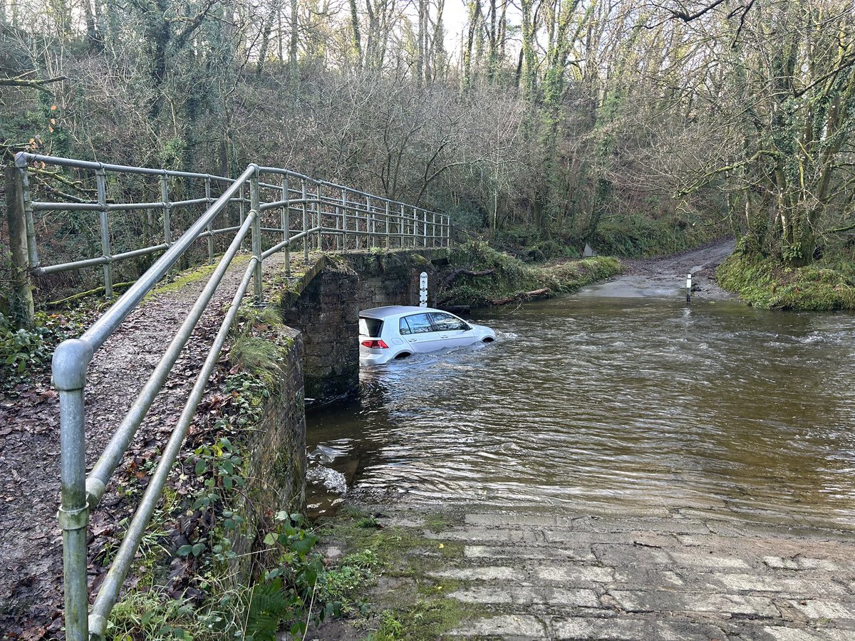 Lucky escape for motorist following Sat-nav through Clunderwen #pembs this afternoon. Crews from <a href="/M35NarberthFire/">Narberth Fire Station Stn35</a> <a href="/CarmarthenFire/">CarmarthenFireStn</a> <a href="/HWestFire/">Haverfordwest Fire</a> attended and assisted with recovery.  don’t try and cross river/fords when in flood in any vehicle,  the water is faster/deep than u think