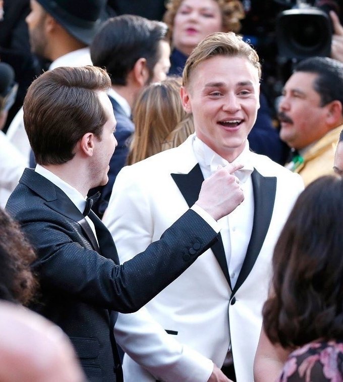 Happy birthday ben hardy sopla bien la vela 