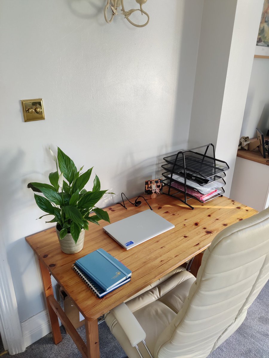 For the first January in 7 years, I'm not preparing to return to the classroom tomorrow. Instead, I've set up my desk at home and am ready for a new challenge!