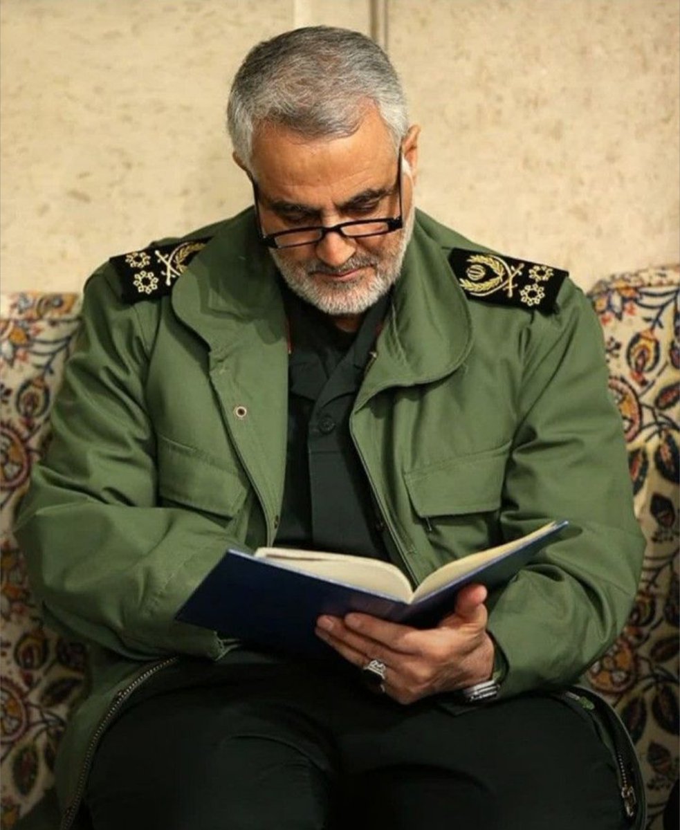 rafiei_hossein7's tweet photo. شرمنده‌ام که در زمان حیاتت اونطور باید
نشناختمت!
همین...
#جانفدا https://t.co/do01U4qsGw