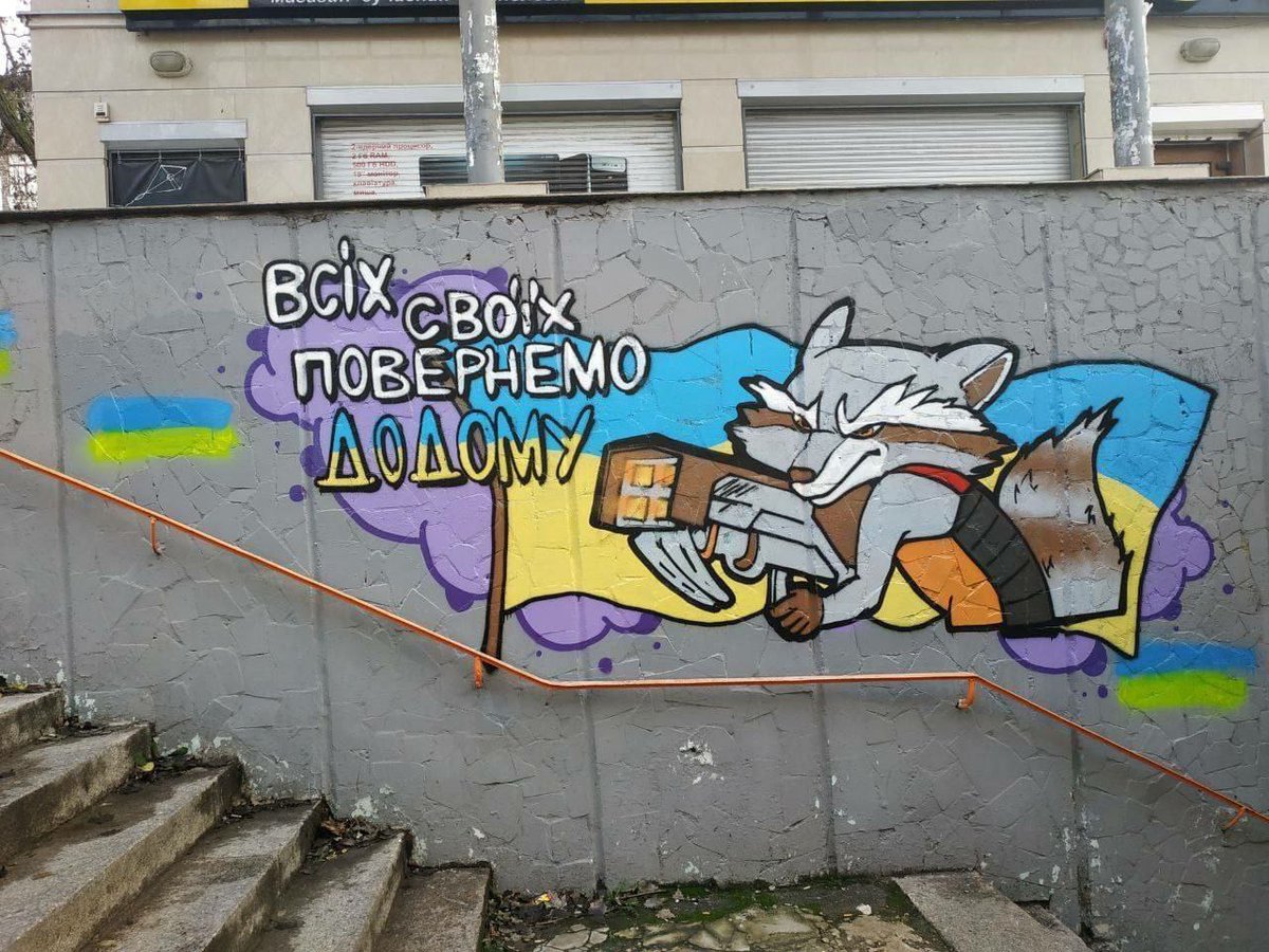 besstrasnij1's tweet photo. The mystery Ukrainian beast #Bavovnyatko going deep inside russia to find his dear friend raccoon,which was stolen from the Khersons Zoo
#StandWithUkraine #Bavovna #Budanov #russiaisateroriststate
#русніпизда #War2023 #UkraineWillWin #Ukraine️ #UkrainianSoldiers
Deeper &amp; Deeper https://t.co/zecgvqprSe