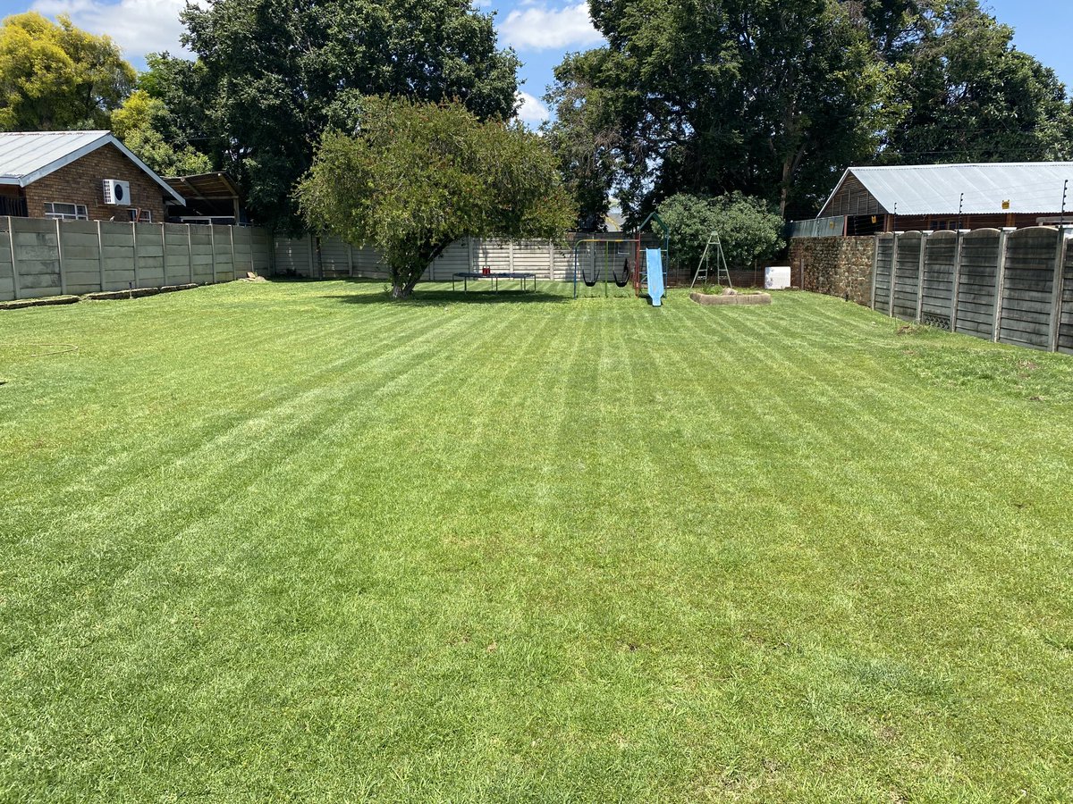 ruansparky's tweet photo. Eerste grassny sessie vir die jaar is agter die blad! https://t.co/iENV2yn9py