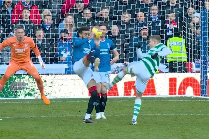 originalbampot's tweet photo. Three photos. Two penalties. Guess which one wasn't given? https://t.co/IlFdpNu9Vu