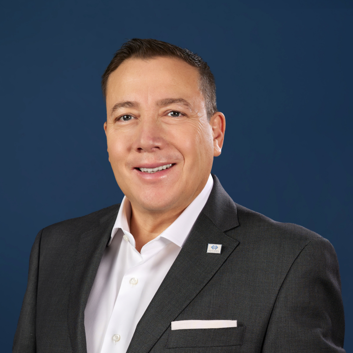 Conoce a Alejandro Luna F., Presidente de la AMPPI para el bienio 2023 - 2024:

"Litigante de Propiedad Intelectual, socio de Olivares, enamorado de las ciencias de la vida y de Luciana, Camila y Thiago."