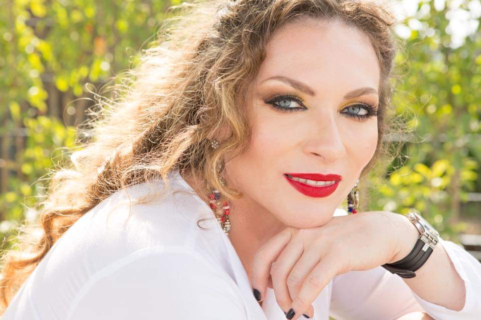 ContraltoCorner's tweet photo. Aria of the Week #214 "Habanera" by G. Bizet
Performed by Sanja Anastasia.
Happy New Year everybody!!
#Contralto #ContraltoCorner #ContraltoPower #AriaOfTheWeek #Bizet #Carmen
https://t.co/20VvuaT9fb https://t.co/y2bFWZnMgM