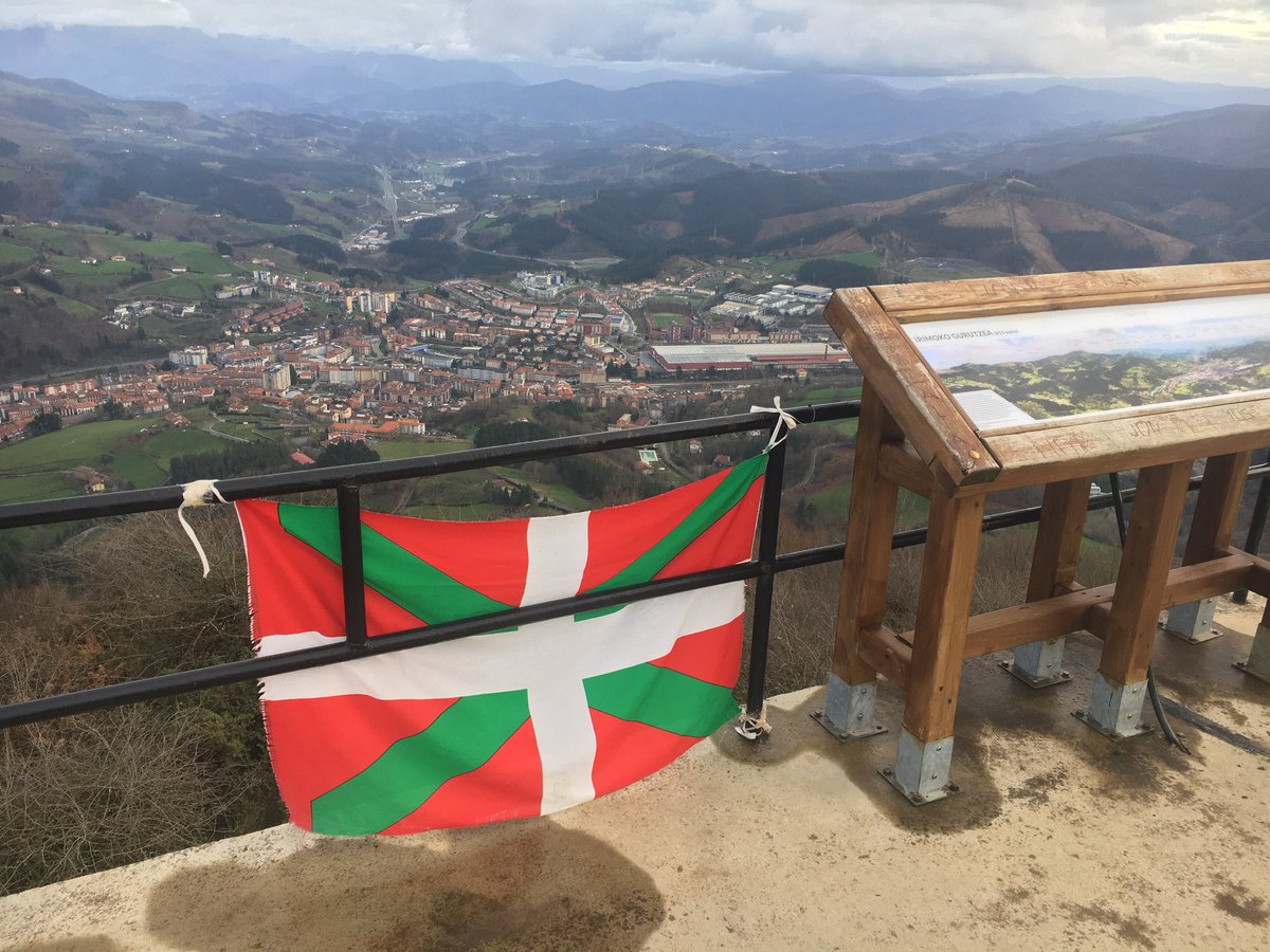 GotzonAr's tweet photo. Urteko lehendabizikoa, Irimo #irimo https://t.co/7unNSVbP7m