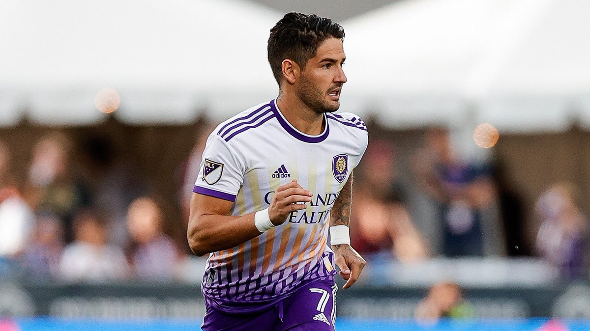 JugadorSinClub's tweet photo. ALEXANDRE PATO (🇧🇷). Delantero. 31 años. Ex 

- Internacional (🇧🇷)
- AC Milán (🇮🇹)
- Corinthians (🇧🇷)
- Sao Paulo (🇧🇷)
- Chelsea (🏴󠁧󠁢󠁥󠁮󠁧󠁿)
- Villarreal (🇪🇸)
- Tianjin Quanjian (🇨🇳)
- Orlando City (🇺🇸)

Títulos: 9🏆🏆🏆🏆🏆🏆🏆🏆🏆

Actualmente sin club. https://t.co/TyoGJ2sMHL