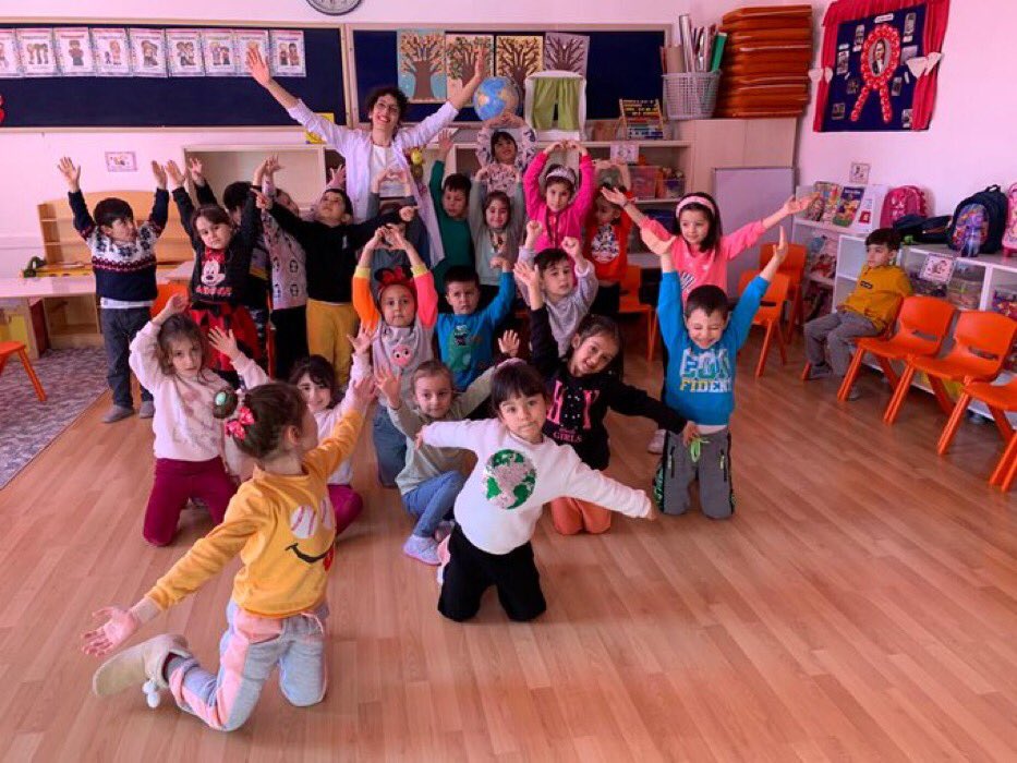 OkulaYemek MEBeDytGerek

Diyetisyenler <a href="/tcmeb/">Millî Eğitim Bakanlığı</a>’e soruyorlar; sürekli çocuklarımızın sağlığının ve beslenmesinin ne kadar önemli olduğundan bahsediyorsunuz ama bu işin ehli diyetisyenler nerede? <a href="/tcmeb/">Millî Eğitim Bakanlığı</a> <a href="/Akparti/">AK Parti</a> <a href="/MHP_Bilgi/">MHP</a>