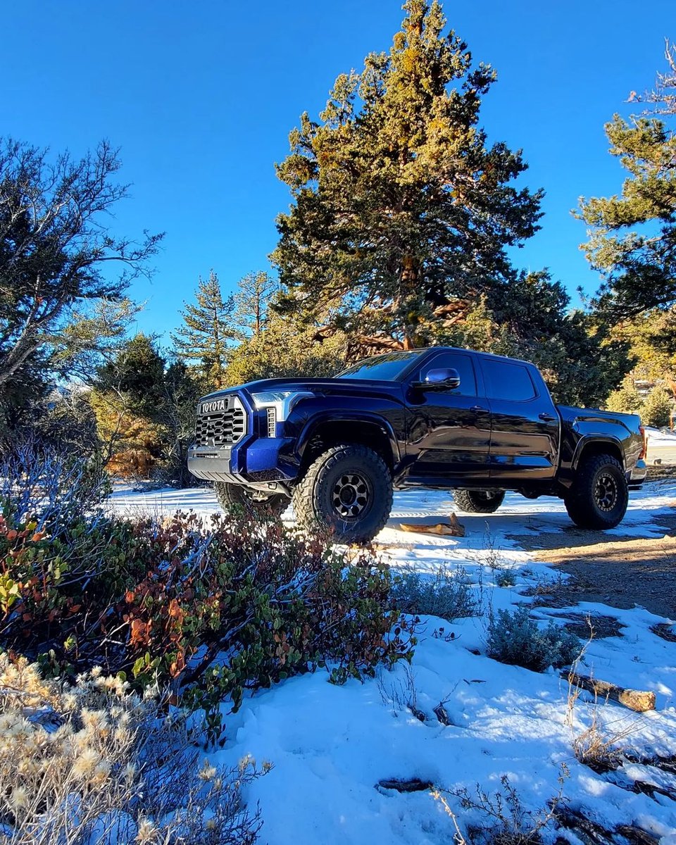 SouthCoastT's tweet photo. Are you ready to #GoExploring? 😎👌🌄🚧⛰
New Year calls for new adventures. Let's go exploring! 🚘🗻
📸: @trdblue22, thank you for sharing this with us!
#southcoasttoyota #sctoyota #Toyota #ToyotaSoCal #newtoyota #CorollaCross https://t.co/n3TO6zW7E1