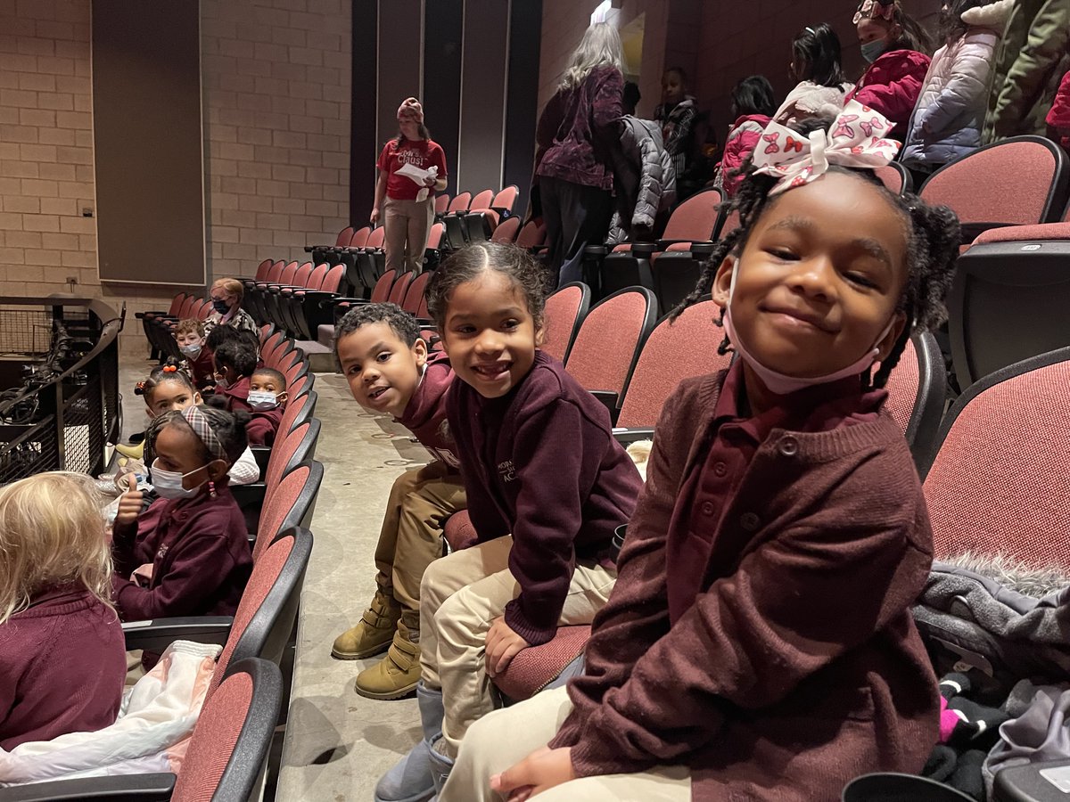 Field trip fun: Before the holiday break, 1st grade took their first field trip of the year to see a production at our neighborhood's very own Beverly Arts Center. #discovermpa #ArtsAtMPA #FieldTrip #LowerSchool