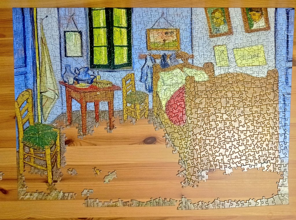 BezKejti's tweet image. Stwierdzam, że puzzle są bardziej wciągające niż chipsy.

#vincent #arles #smartcut #1000pcs #myfascinatinglife