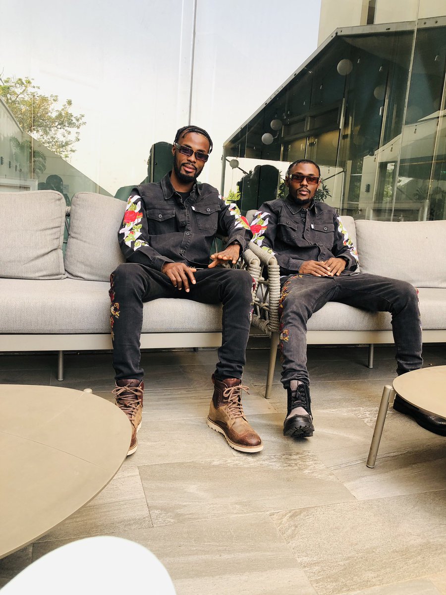 kbankks_'s tweet photo. 2023 we still go dey WakaWaka.🚀 Happy holiday.
Keep Streaming/Download 👇🏾
https://t.co/ZFUUuQATyP
#KABOSU #90DayFianceTellAll #JammuAndKashmir #HappyNewYear2023 #JHOPE #goodbye2022 #HappyNewYear #mondaymotivation #AhmadShahzad #90DayFianceTellAll #afrorevolution https://t.co/ItZpilQ9wA