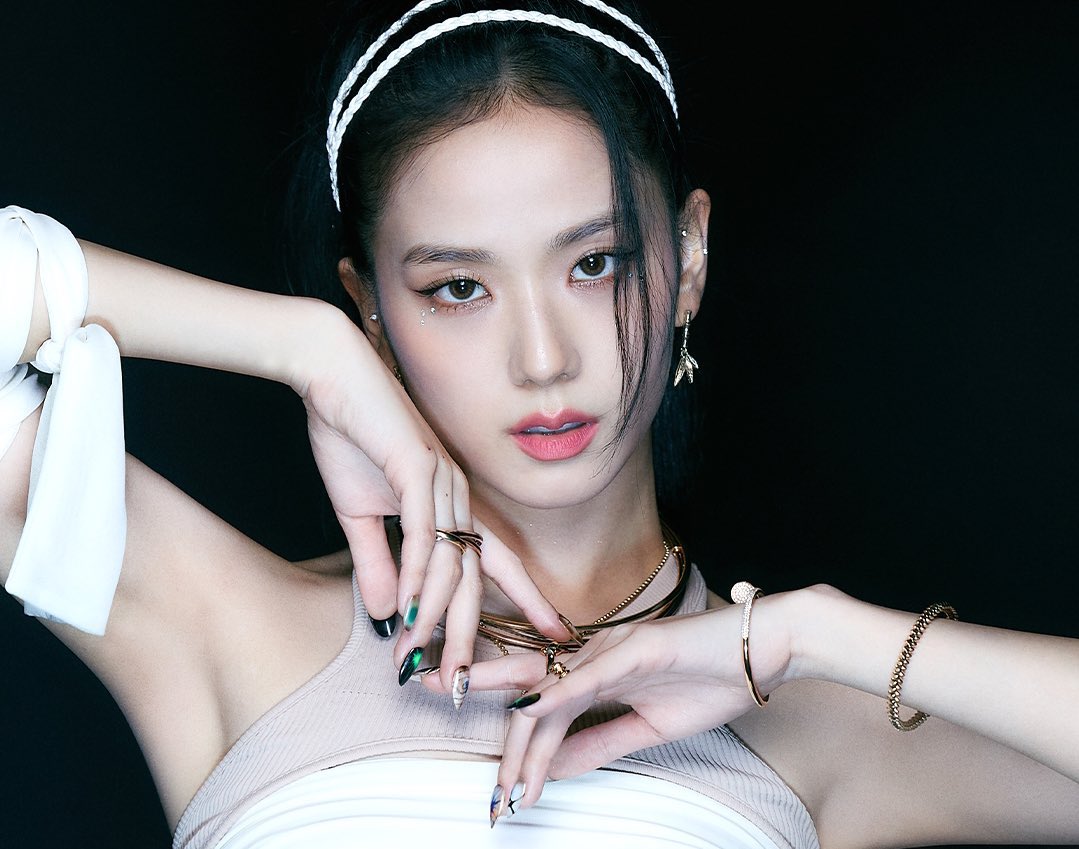 bpink111__'s tweet photo. HAPPY BIRTHDAY JISOO

#ShiningStarJISOODay
#간판올리고_문열어라_지수_생일이다 https://t.co/RdB05FSatl