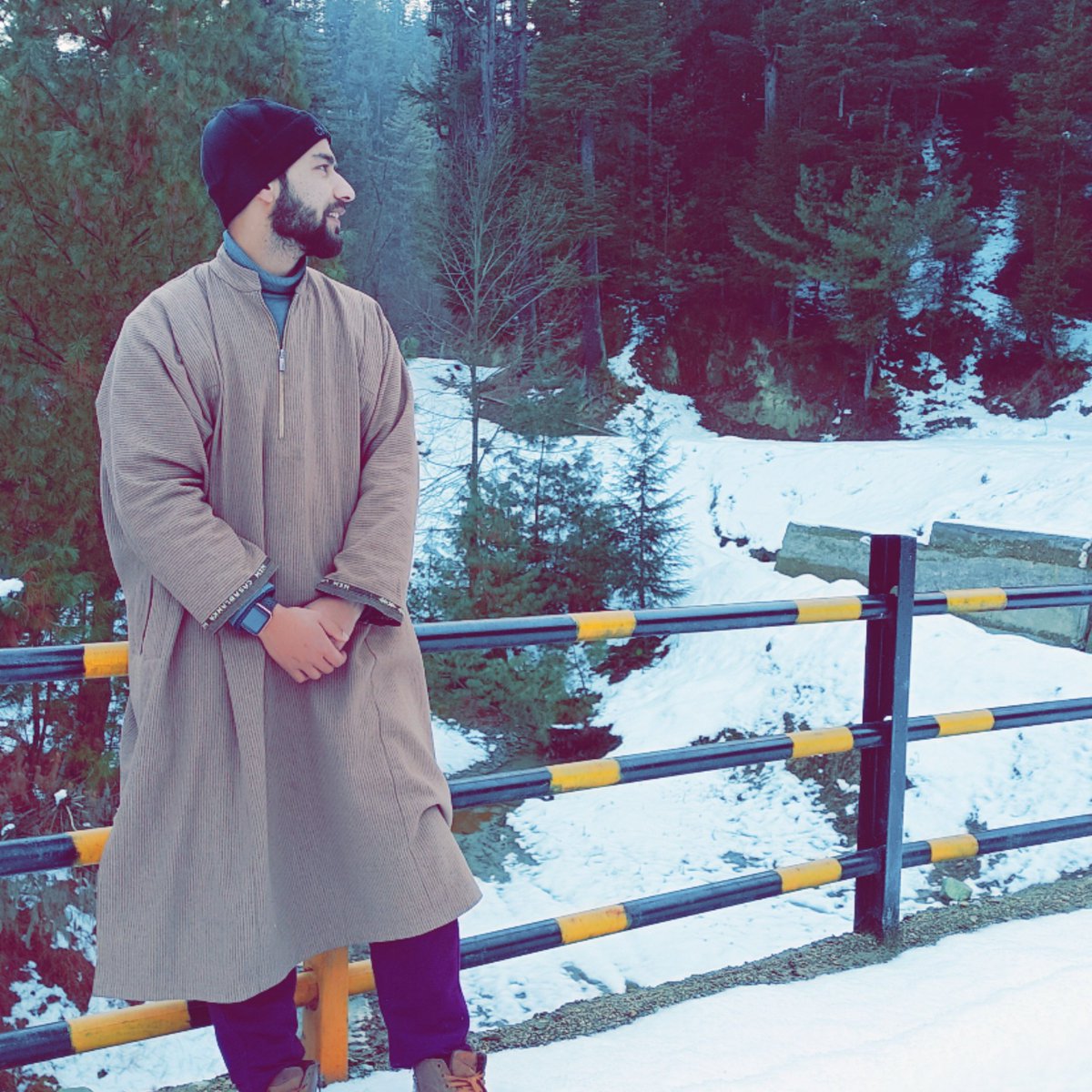 LateefShiekh's tweet photo. #snowfall https://t.co/qDMweExC1c