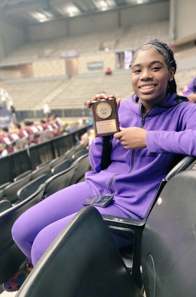 Congratulations Grace <a href="/amazinGrace2025/">Grace Spencer</a> for being named to the Dallas ISD Holiday Invitational All Tournament Team!
<a href="/LHS5PS/">Lincoln Athletics</a> <a href="/Tigertough1/">Lincoln Boys Basketball</a>