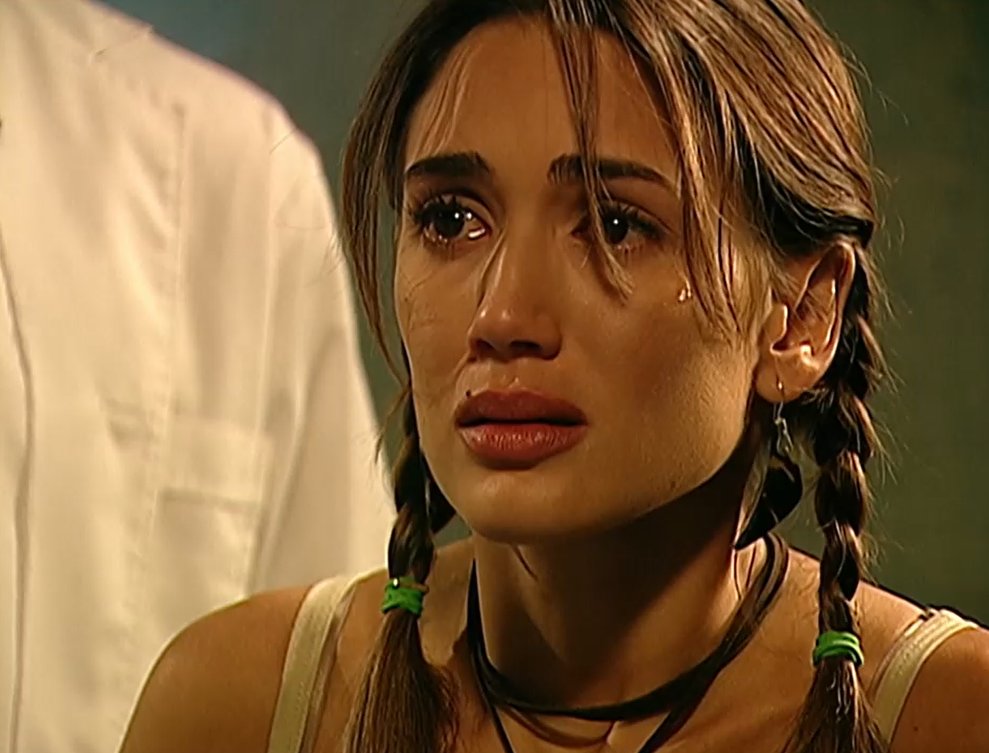 xLaTormenta's tweet photo. #LaTormenta #LaTormentaNova #LT16 Valentina debe viajar a la ciudad para atender su embarazo y María Teresa decide guardar su secreto y acompañarla. https://t.co/7FXd44HG2V