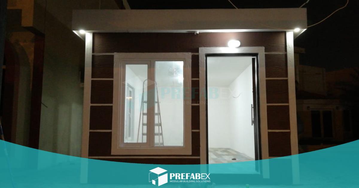 PrefabexLtd's tweet photo. The 25m² modern kiosk was selected as the best size for the customer’s business requirements and space restrictions.
#kiosk #prefabricated #modern  #portablecabins #mobilekiosk #cabin #modular #office #officespace #mobileoffice #portableoffice #salesoffice #workspace #steelframe https://t.co/Cb37E2uDi7