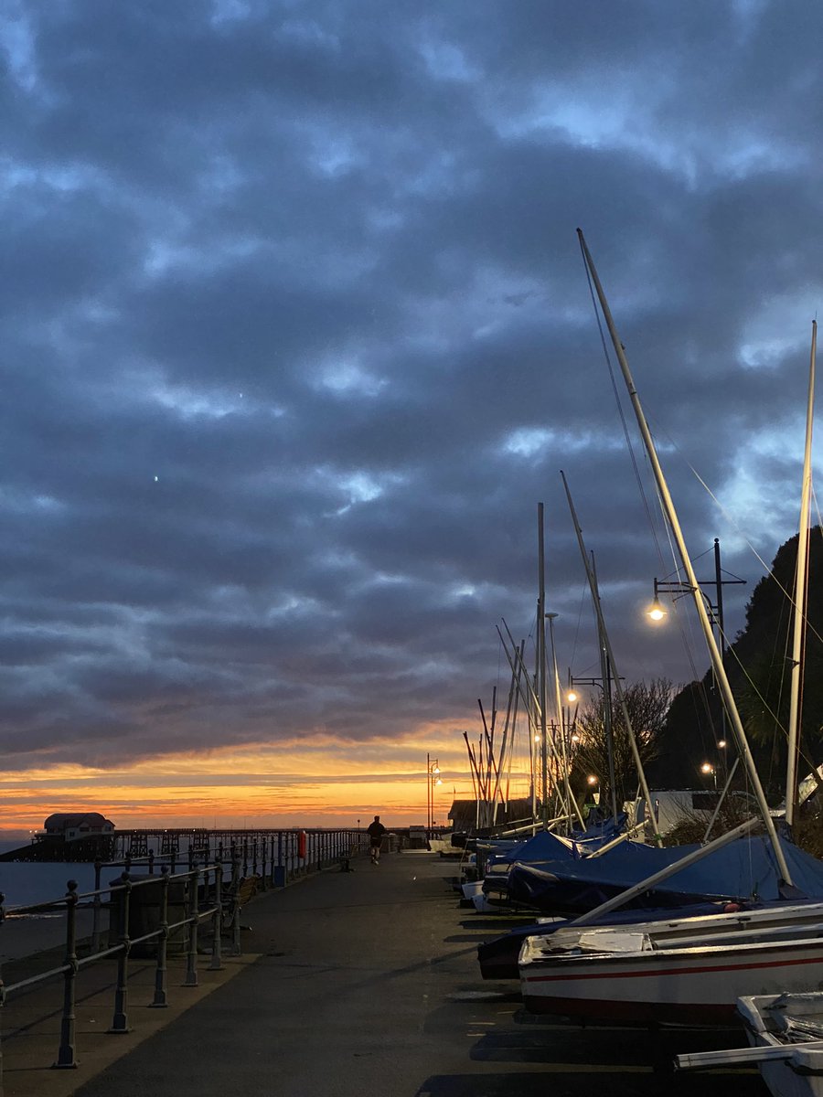 A beautiful start to a beautiful day in <a href="/Mumbles/">Visit Mumbles</a>