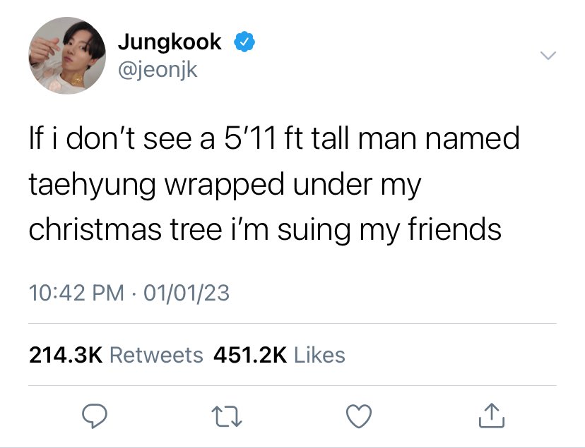 strwkthv's tweet photo. #taekookau where 

All jungkook wants for christmas is… https://t.co/Bo6qux0Lwj