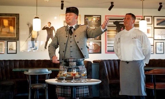 standrewspiper's tweet photo. Burns suppers.
Please get in touch to discuss your Rabbie burns arrangements for 2023. 
#burns #burnsnight #burnssupper #rabbieburns #haggis #bagpipes #entertainer #bagpipes #amansamanforathat https://t.co/ThUZJGWQfN