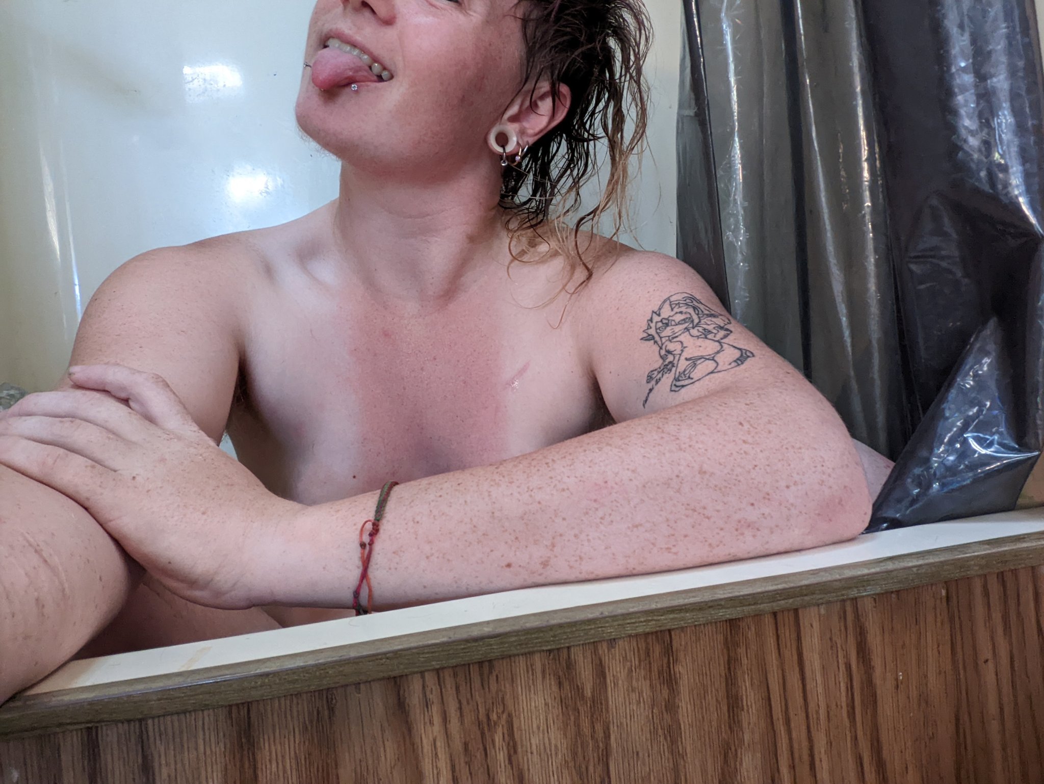 A special occasion in Arizona sun by the 13th!
.
.
.
If you wanna help me prepare?
Cashapp/venmo@ LunarFox7