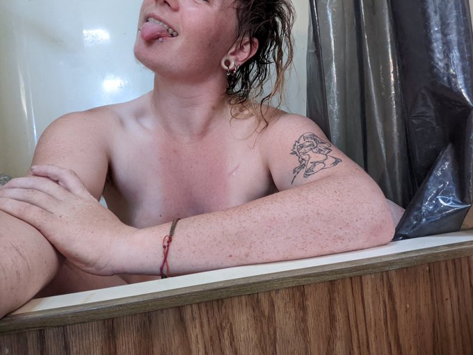 A special occasion in Arizona sun by the 13th!
.
.
.
If you wanna help me prepare?
Cashapp/venmo@ LunarFox7