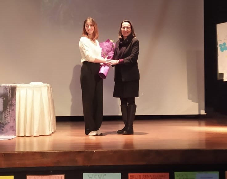 Okulumuz Türkçe öğretmenleri Nurlu Tutlu ve Arzu Güven tarafından 2017 yılından beri yürütülen Hatice İsmail Hakkı Kayan Ortaokulu ve İkbal Betül Ali İhsan Çilingiroğlu Ortaokulu'nun ortak projesi olan   "Günlerim Kitap" projesi yerli ve yabancı yazarları ağırlamaya devam ediyor.