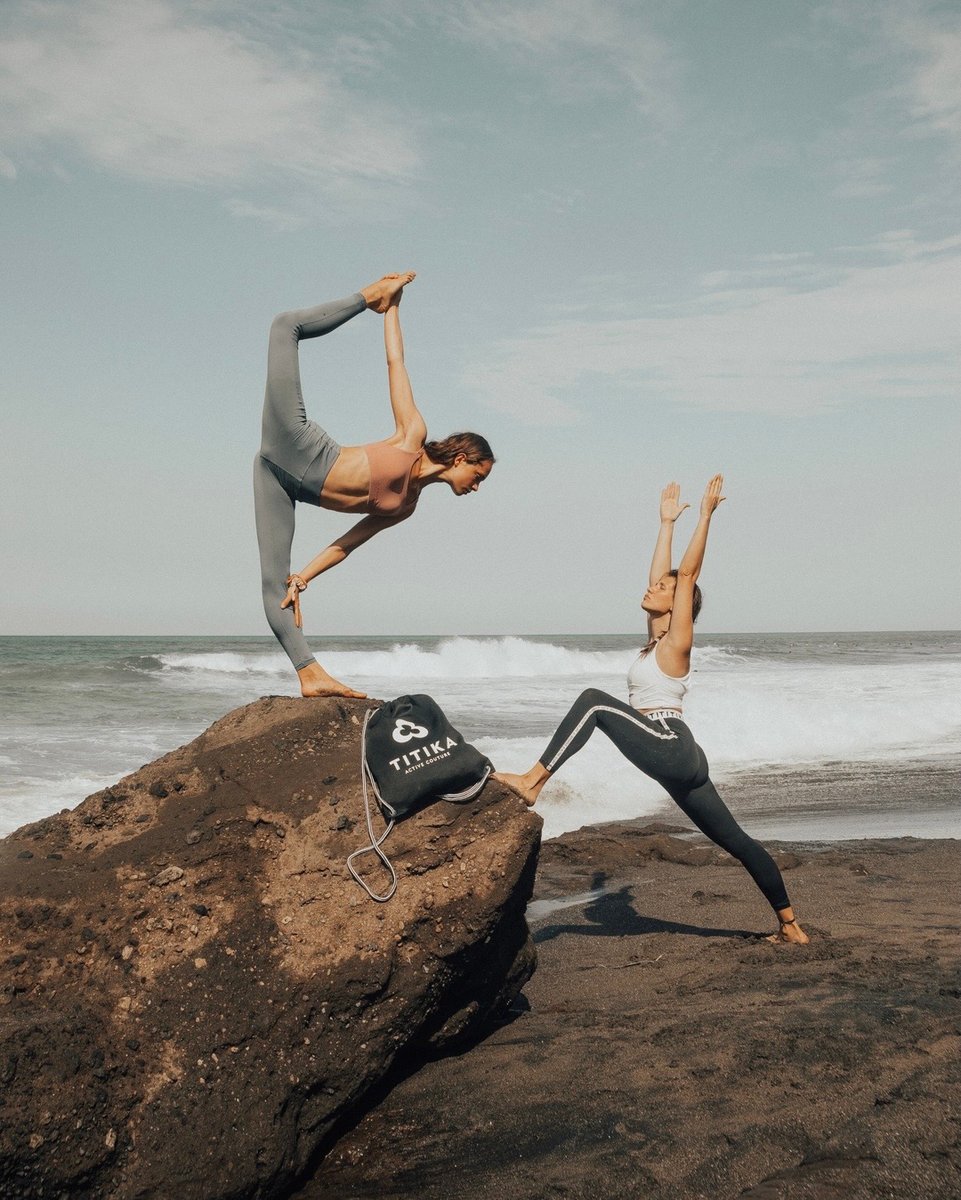 Pick a place, travel wherever you can, to explore, to feel, to discover all the possibilities🗺 Who’s the plus one in your mind? 
⠀⠀⠀⠀⠀⠀⠀⠀⠀
@_ingaism outfit : Streamline Leggings
⠀⠀⠀⠀⠀⠀⠀⠀⠀
Shop link in bio 🔗 
⠀⠀⠀⠀⠀⠀⠀⠀⠀