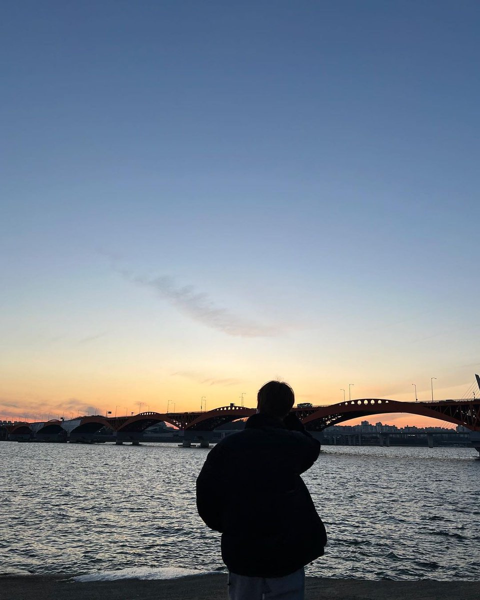 ForNani940207's tweet photo. 230101 IG post 1/2

2023
새로운 시작을 하는 날이네요
지금까지 아껴주셨던 우리 팬분들과 많은 분들의 도움으로 여기까지 올 수 있었어요
12년동안 YG에서 많이 배웠고 성장 할 수 있었습니다

++

🔗https://t.co/cYISDcFldc

#Jinhwan #gnani #Jay #Nani #김진환 #ｼﾞﾅﾝ #iKON #아이콘 https://t.co/QZW7bYy0mh