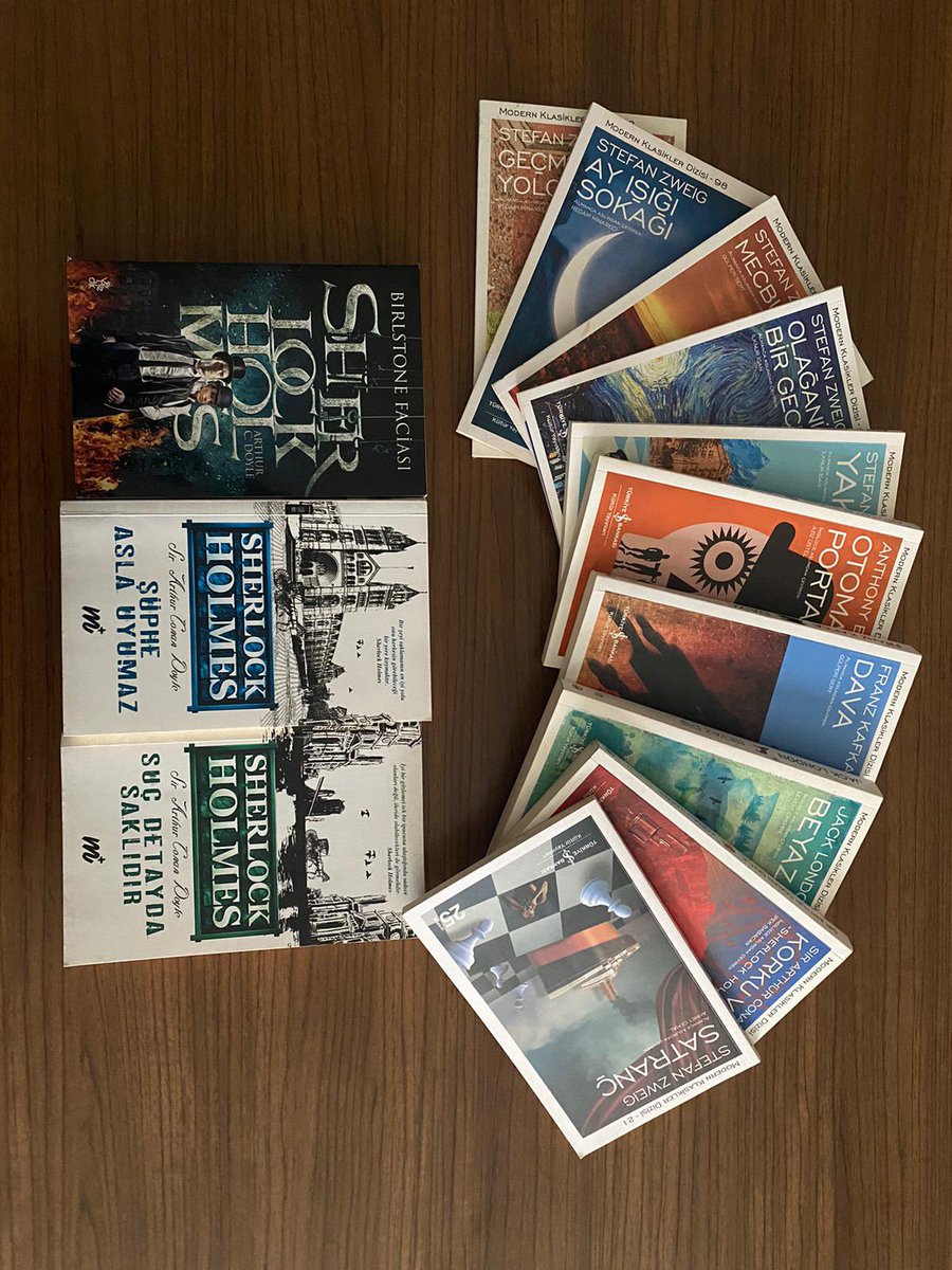 KarabukKYGM's tweet photo. 📍Katip Çelebi Yurt Müdürlüğü
Müdürlüğümüz öğrencileri “Kitap İlmin Anahtarıdır” diyerek kitap okuma halkasında bir araya geldiler. https://t.co/sLAsmhefsc