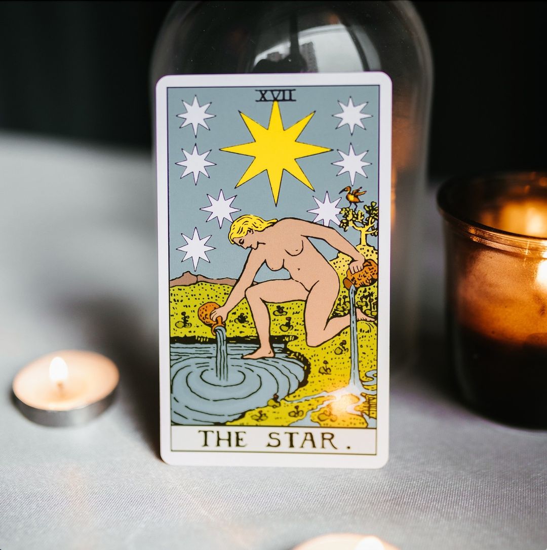 mindful__souls's tweet photo. The New Year is here &amp; 12 new chapters filled with possibilities open before us!⁠
⁠
If you want to take a peek at what the future holds or if you are looking for some guidance, Tarot Cards are an absolute must-have.🫶🏻⁠ https://t.co/WyIqC0IV3p