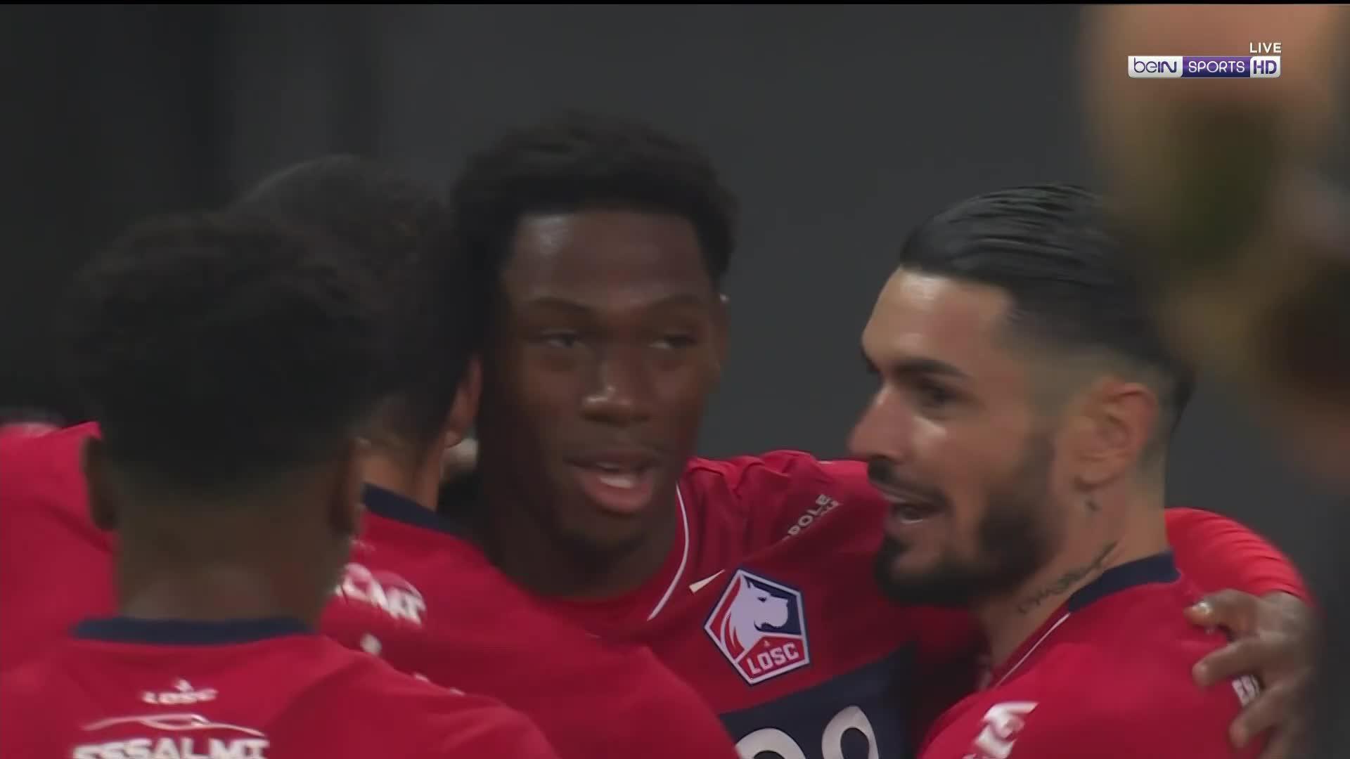 Ligue 1 top scorers:

Kylian Mbappé - 13
Neymar - 11
Folarin Balogun - 10 🇺🇸🏴󠁧󠁢󠁥󠁮󠁧󠁿
Jonathan David - 10 🇨🇦

North America stand up 🙌

🎥: @beINSPORTSUSA