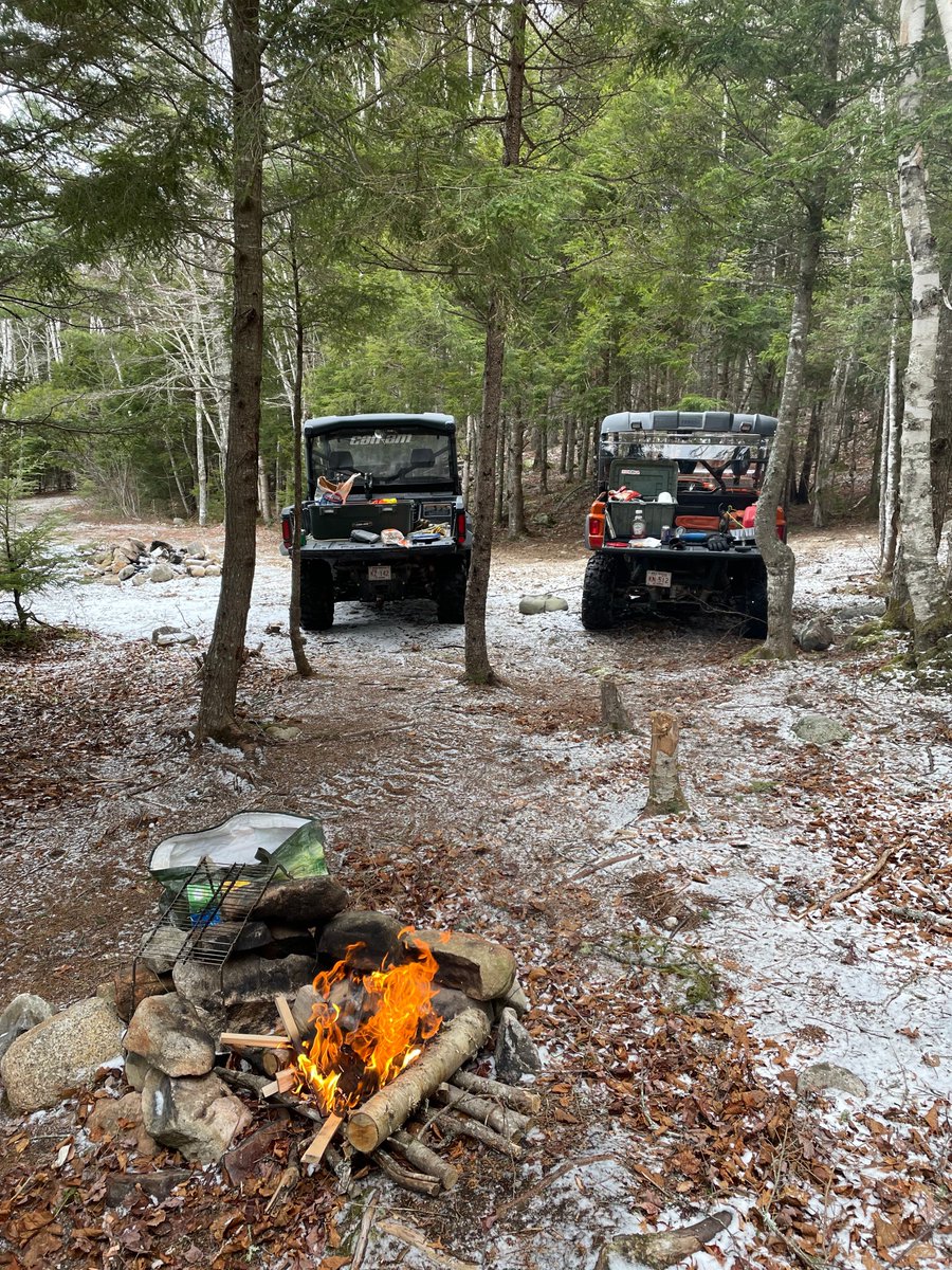 AvoidingChores's tweet photo. Working Off The Christmas 🍗 By Hitting The Trails #offorad #canam #canada #avoidingchores #YAMAHA #polaris #outdoors 
https://t.co/m1c3jlxTc2 https://t.co/uDDQVpDS7e